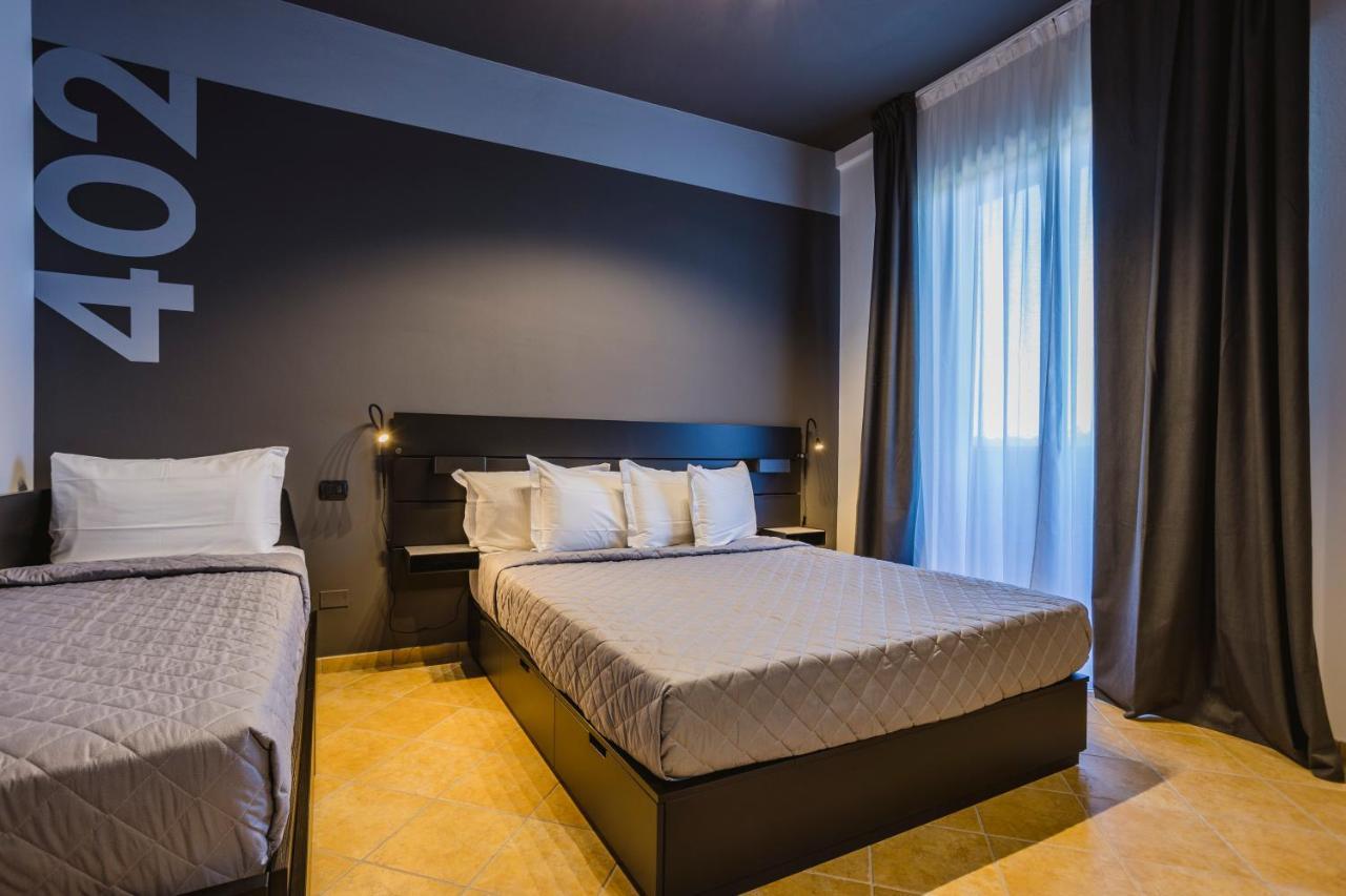 9 Line Aparthotel 3*